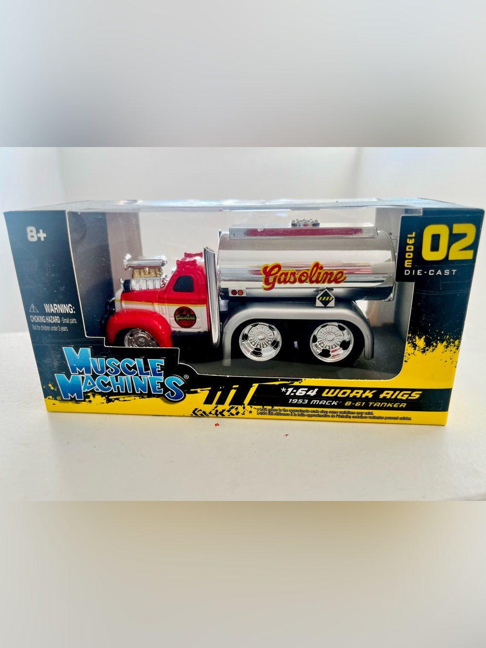 Collectible 1953 Mack B-61 by Maisto